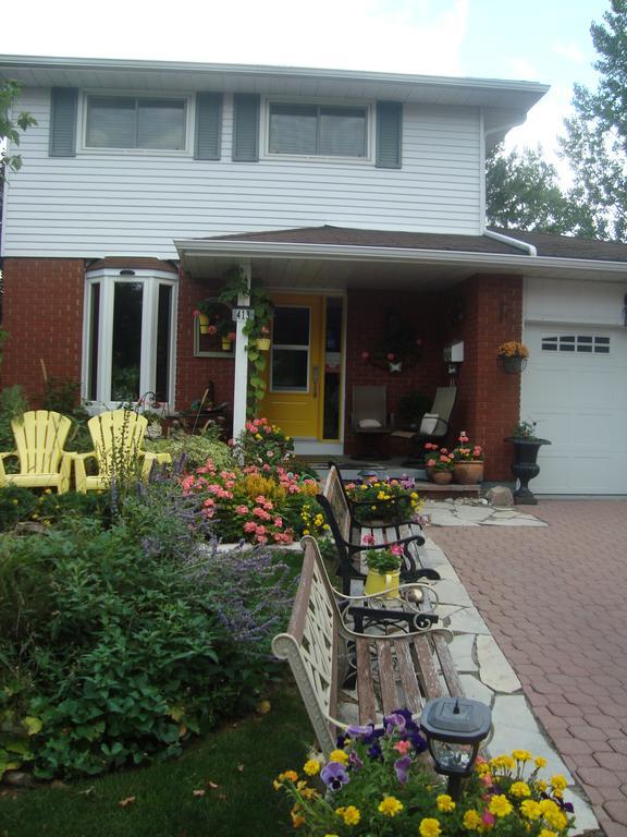 Paddington Place Bed & Breakfast Oshawa Exteriör bild