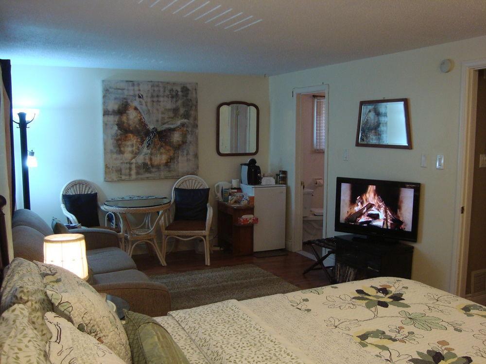 Paddington Place Bed & Breakfast Oshawa Exteriör bild